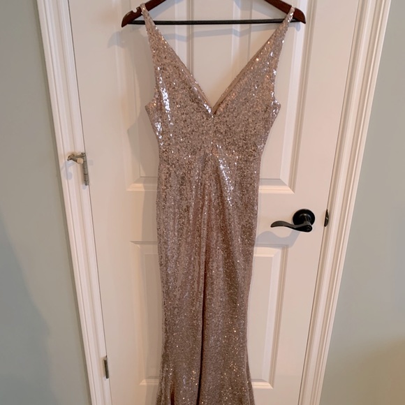 V neck formal Gold Sequins Dress - Picture 2 of 5